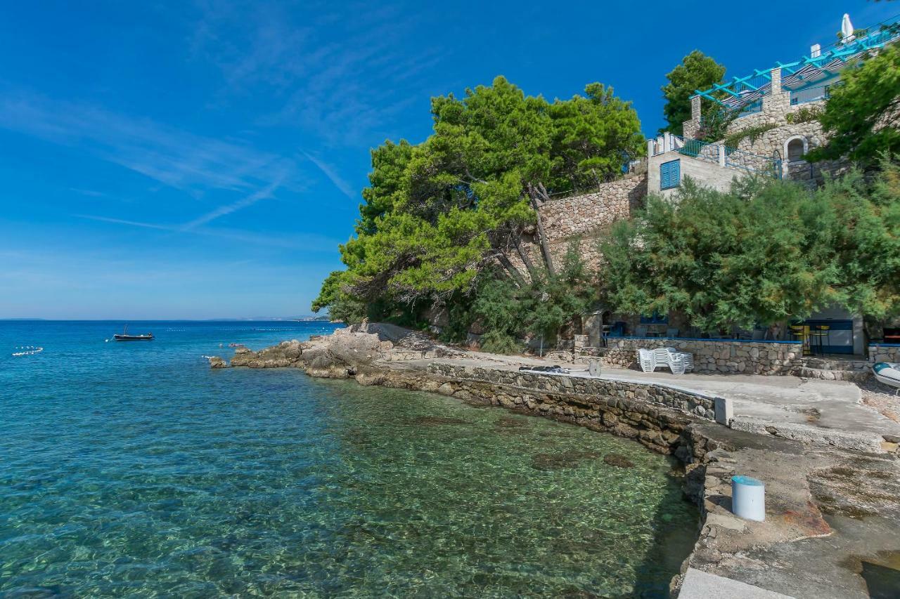 Apartments Bluesun Omiš Eksteriør bilde